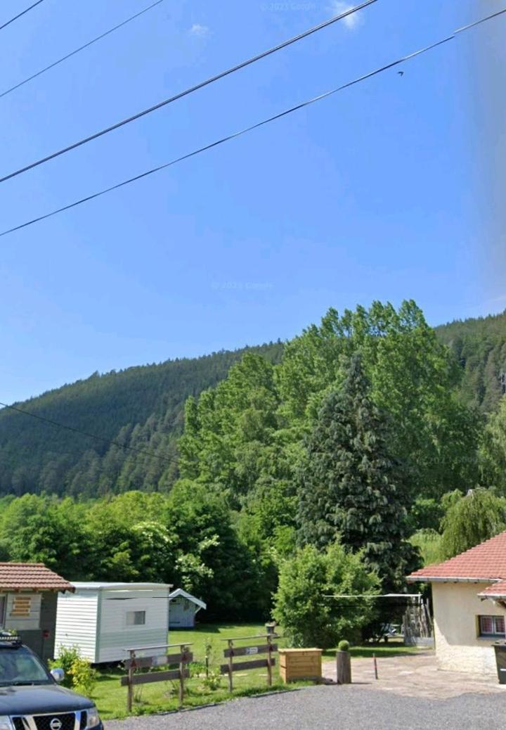 Gites, Les Jonquilles, Le Sagard Et Bungalow Les Brimbelles, Nature Et Detente La Houssiere Dış mekan fotoğraf